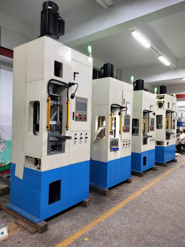 伺服粉末成型機-新材料、新技術(shù)、新工藝