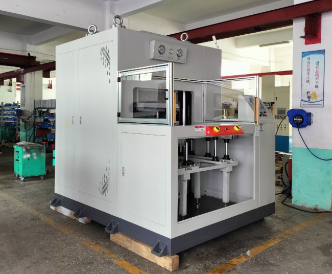 碳纖維熱壓成型機在新能源汽車(chē)、鋰電池、光伏產(chǎn)業(yè)的應用