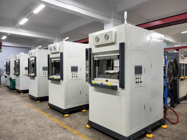 【碳纖、玻纖、復材】熱壓成型機技術(shù)